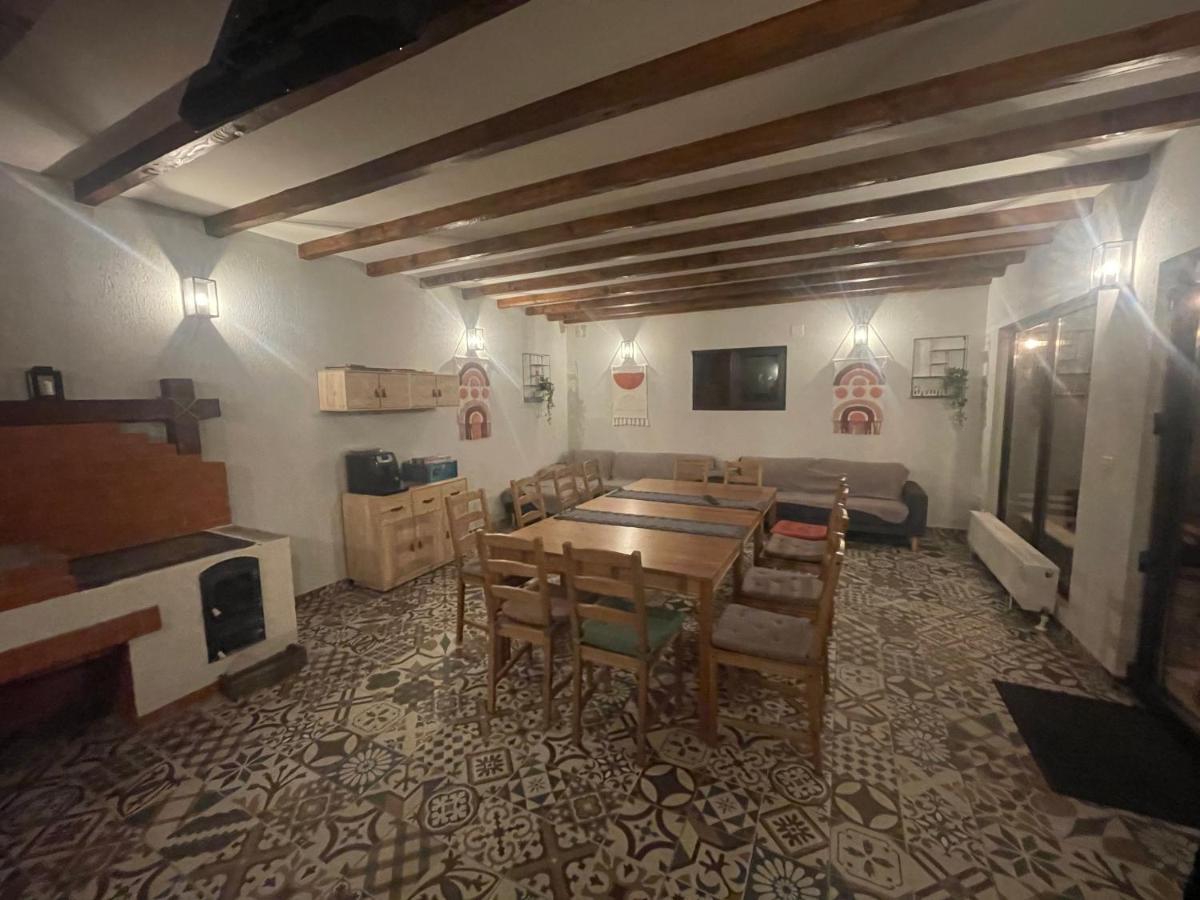 Pensiunea Saseasca Leresti Extérieur photo